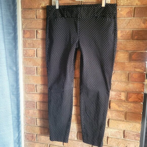 LOFT Pants - NWOT! LOFT Black w/Cream Polka Dots - Pont, Tapered Leg, Mid-Rise - Size 10